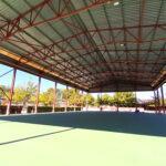 Pista deportiva cubierta de colegio